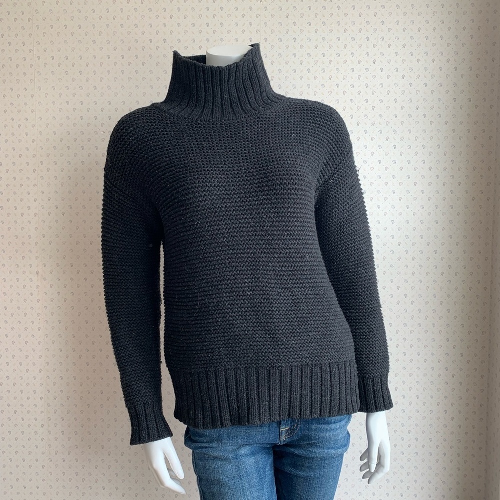 Lululemon Karma Kurmasana Oversized Turtleneck Chunky Heathered Black sz 8 PW5